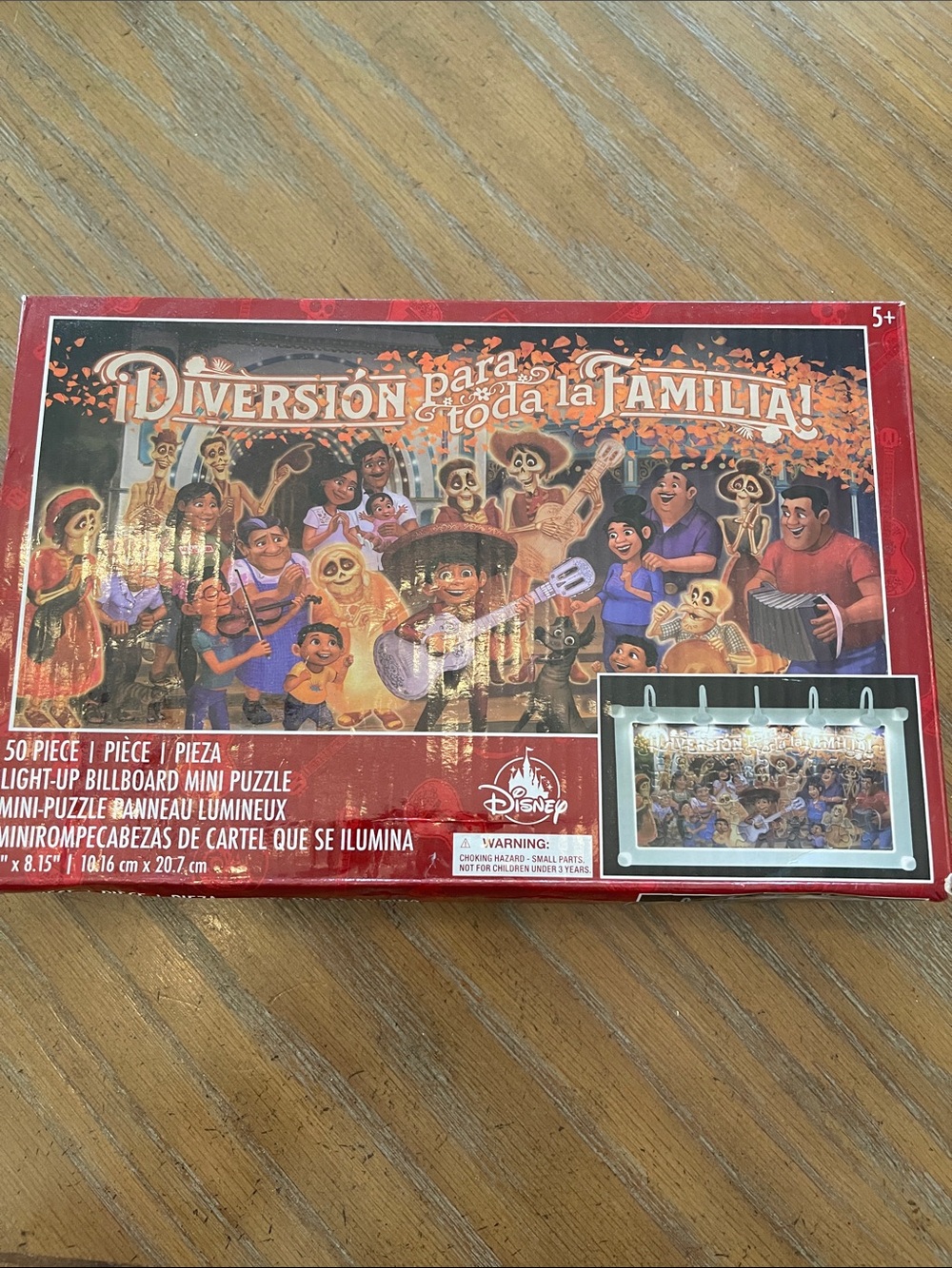 Disney Movie Coco 50pc Puzzle w/light up Frame.